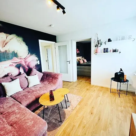 Shadow Sleep 2.0 Apartment Schonungen Exterior photo